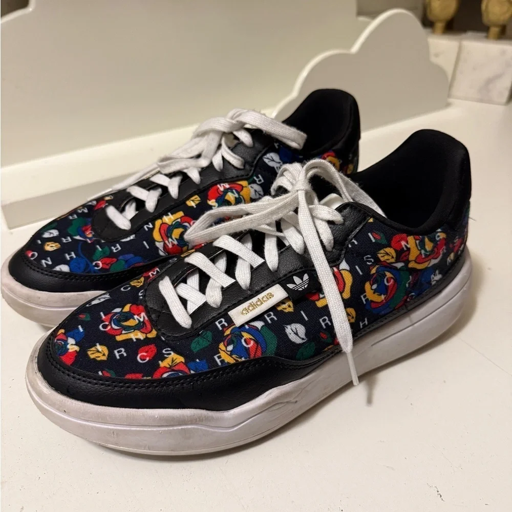 Adidas Her Court Originals Women's Casual Shoes  Black GW8569 In good condition